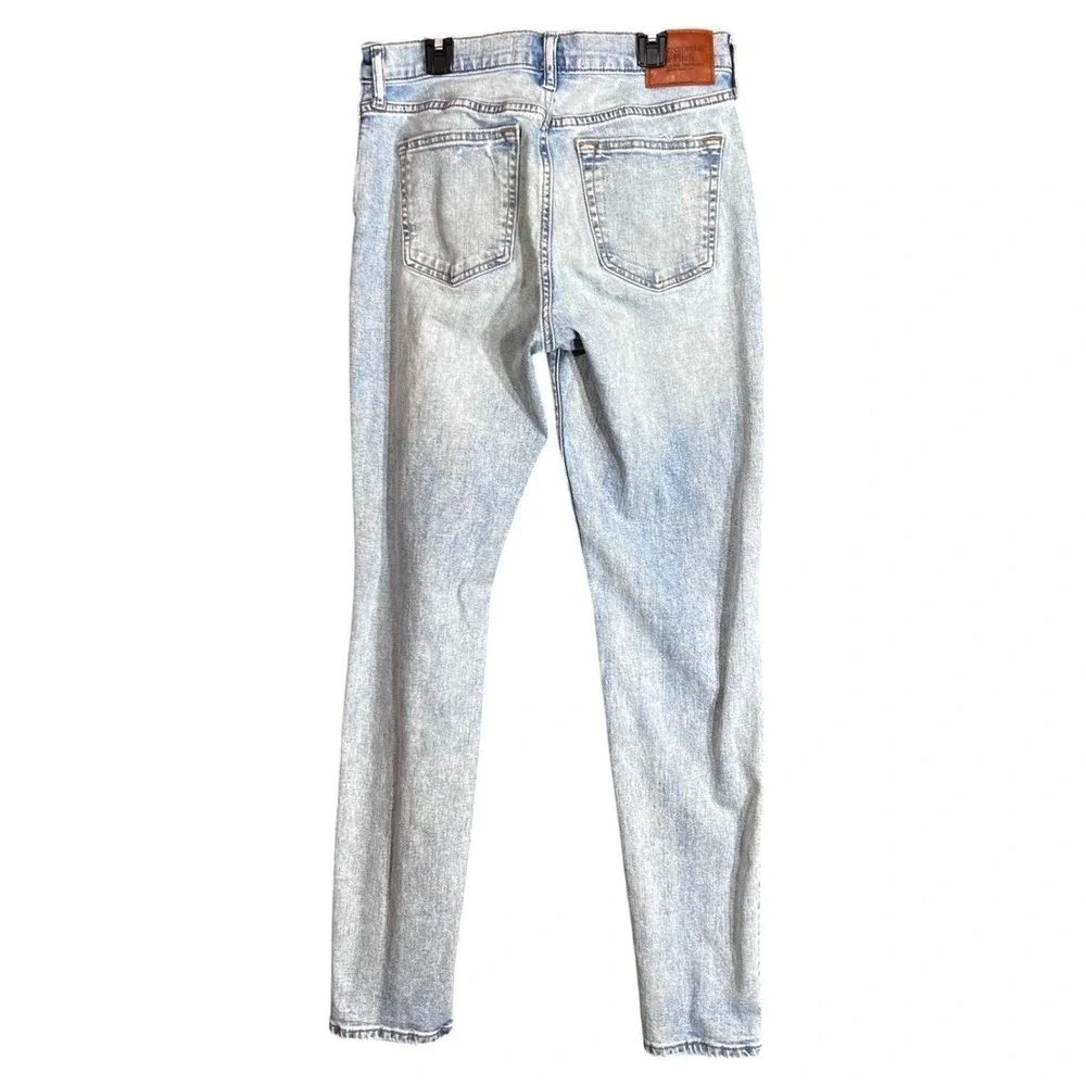 Abercrombie & Fitch Mens Size 30x34 Athletic Slim Jeans Signature Stretch Casual